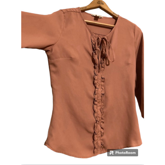 CINNAMON Ruffle Blouse - Forever 21 - Size Small - Picture 3 of 5